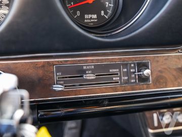 Oldsmobile (1969) Wnętrze