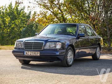 Mercedes-Benz W124 (1995) Outside