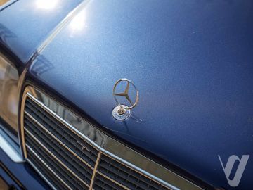 Mercedes-Benz W124 (1995) Outside