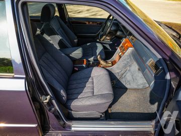 Mercedes-Benz W124 (1995) Inside