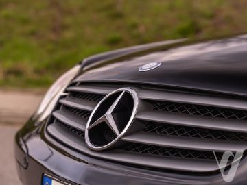 Mercedes-Benz SL (2003) Zdjęcia z zewnątrz