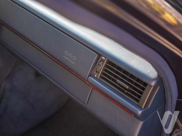 Mercedes-Benz W124 (1995) Inside