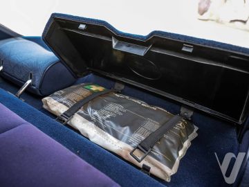 Mercedes-Benz W124 (1995) Inside