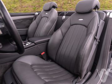 Mercedes-Benz SL (2003) Wnętrze