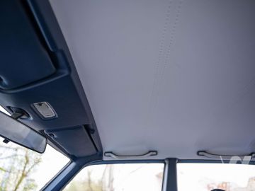 Mercedes-Benz W123 (1981) Inside