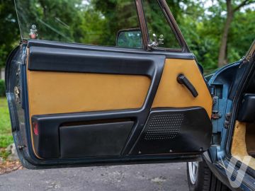 Alfa Romeo Spider (1987) Wnętrze
