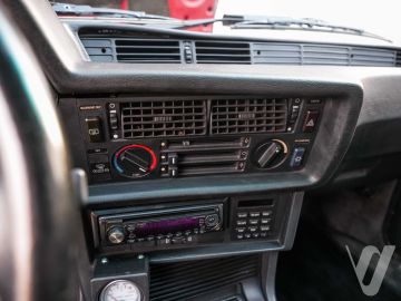 BMW Seria 6 (1986) Wnętrze