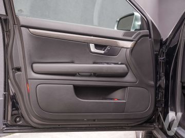 Audi S4 (2007) Wnętrze