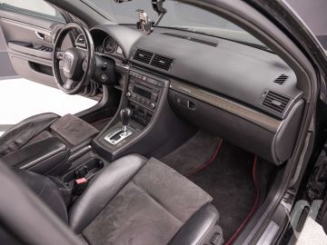Audi S4 (2007) Wnętrze