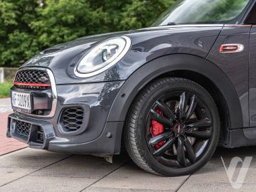 MINI John Cooper Works (2017) Zdjęcia z zewnątrz