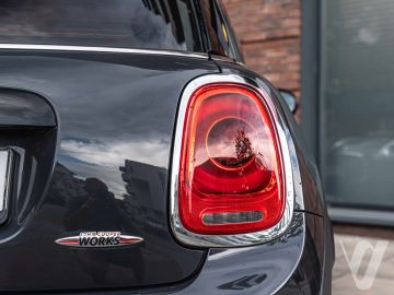 MINI John Cooper Works (2017) Zdjęcia z zewnątrz