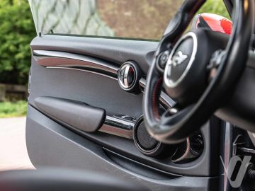 MINI John Cooper Works (2017) Wnętrze