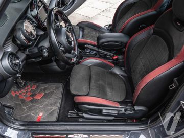 MINI John Cooper Works (2017) Wnętrze