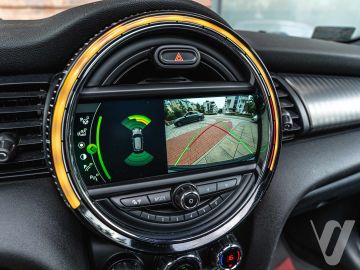 MINI John Cooper Works (2017) Wnętrze
