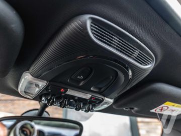 MINI John Cooper Works (2017) Wnętrze
