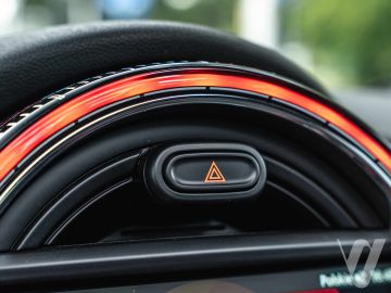 MINI John Cooper Works (2017) Wnętrze