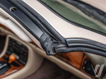 Jaguar XK (2003) Wnętrze