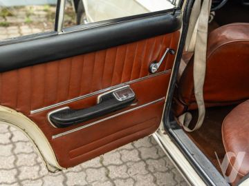 Fiat 125p (1971) Wnętrze
