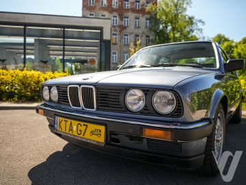 BMW Seria 3 (1984) Zdjęcia z zewnątrz