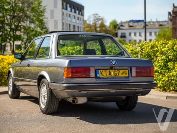 BMW Seria 3 (1984) Zdjęcia z zewnątrz