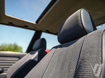 BMW Seria 3 (1984) Wnętrze