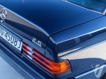 Mercedes-Benz W201 (1991) Zdjęcia z zewnątrz