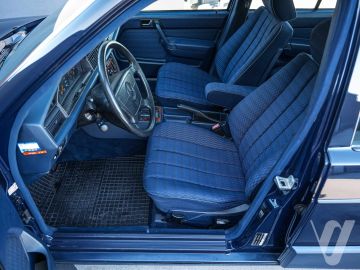 Mercedes-Benz W201 (1991) Wnętrze
