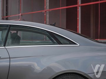 Mercedes-Benz Klasa E (2014) Details