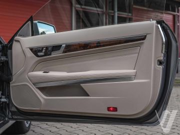 Mercedes-Benz Klasa E (2014) Inside