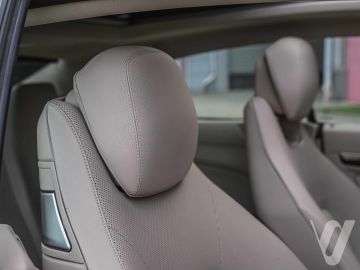 Mercedes-Benz Klasa E (2014) Inside