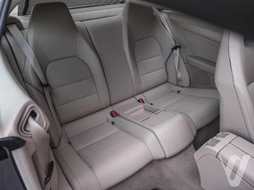 Mercedes-Benz Klasa E (2014) Inside