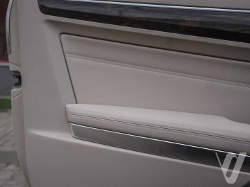 Mercedes-Benz Klasa E (2014) Inside