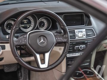 Mercedes-Benz Klasa E (2014) Inside