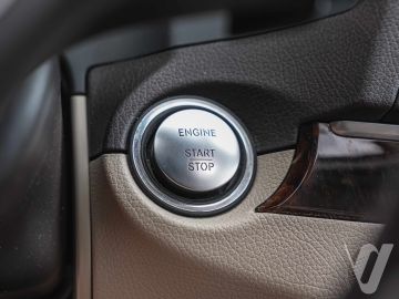 Mercedes-Benz Klasa E (2014) Inside