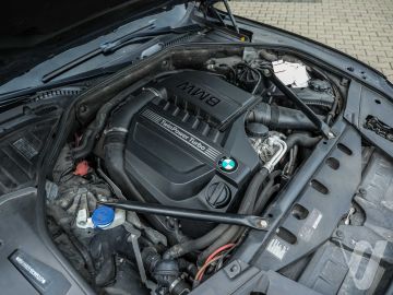 BMW Seria 7 (2012) Details