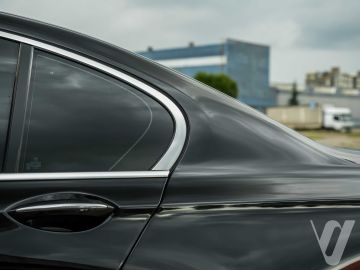 BMW Seria 7 (2012) Details
