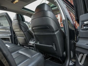 BMW Seria 7 (2012) Inside