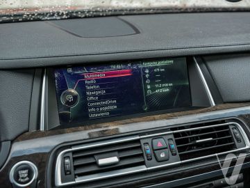 BMW Seria 7 (2012) Inside