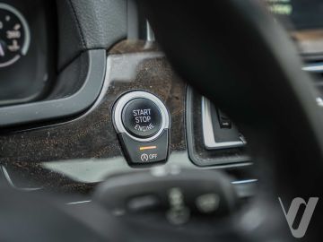 BMW Seria 7 (2012) Inside