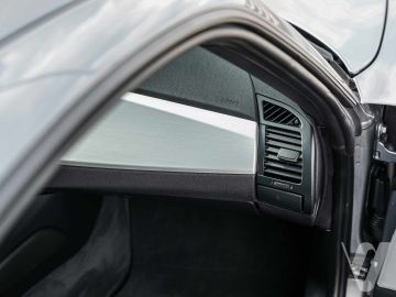 BMW Z4 (2007) Inside