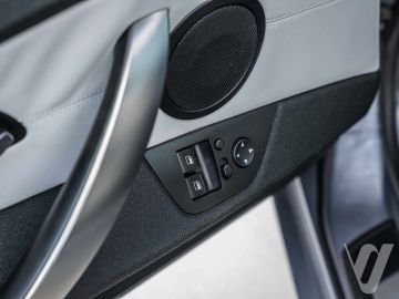BMW Z4 (2007) Inside