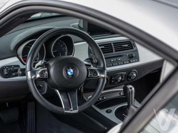BMW Z4 (2007) Inside