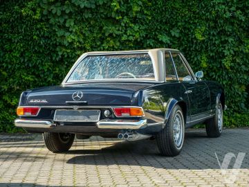 Mercedes-Benz SL (1966) Zdjęcia z zewnątrz