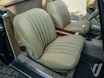 Mercedes-Benz SL (1966) Wnętrze