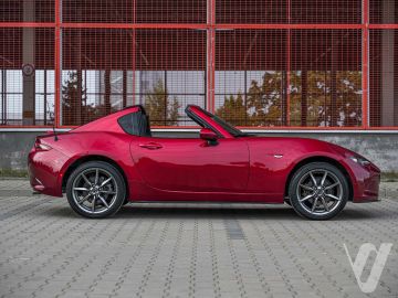 Mazda MX-5 (2021) Outside