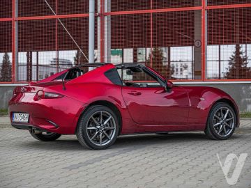 Mazda MX-5 (2021) Outside