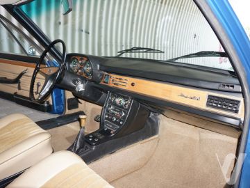 Audi Audi 100 Coupé S (1972) Inside