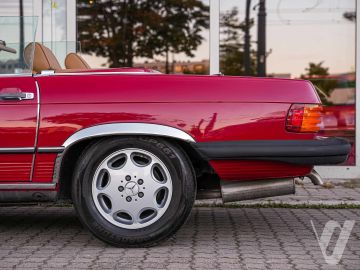 Mercedes-Benz SL (1986) Zdjęcia z zewnątrz