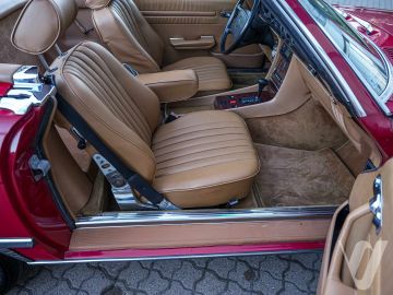 Mercedes-Benz SL (1986) Wnętrze