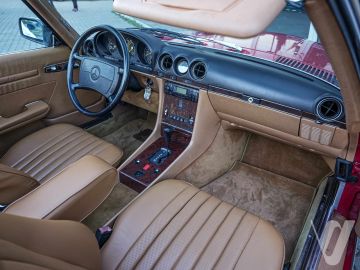 Mercedes-Benz SL (1986) Wnętrze